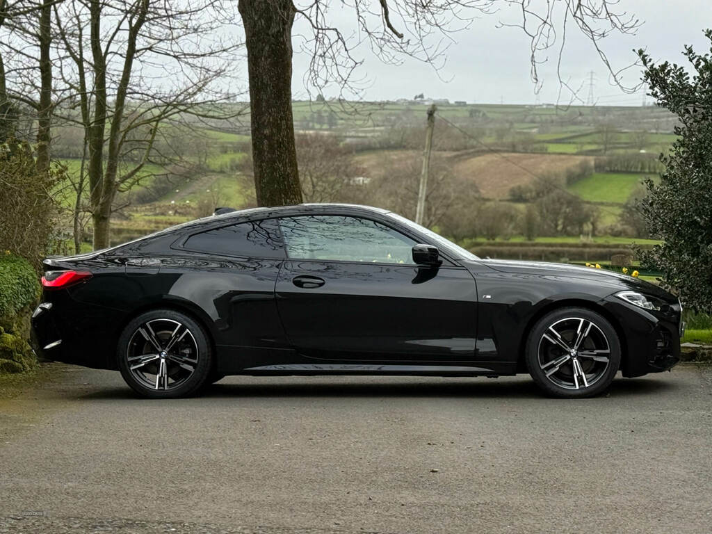 BMW 4 Series 420D Xdrive Mht M Sport Step PO22TXZ Black #4