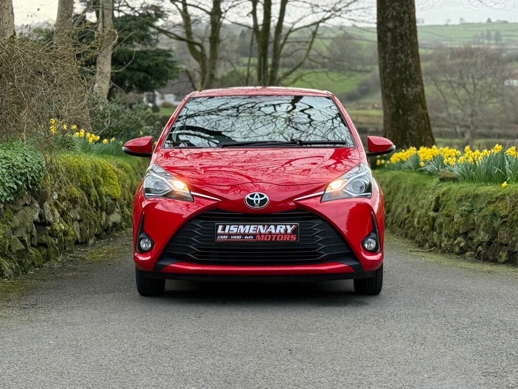Toyota Yaris 1.5 Vvt-i Icon Tech PL19UFD Red #3
