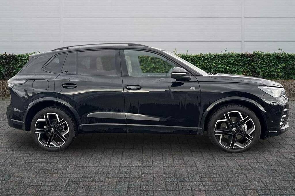 Volkswagen Tiguan 2.0 Tdi R-line Dsg BL75TGO Black #4