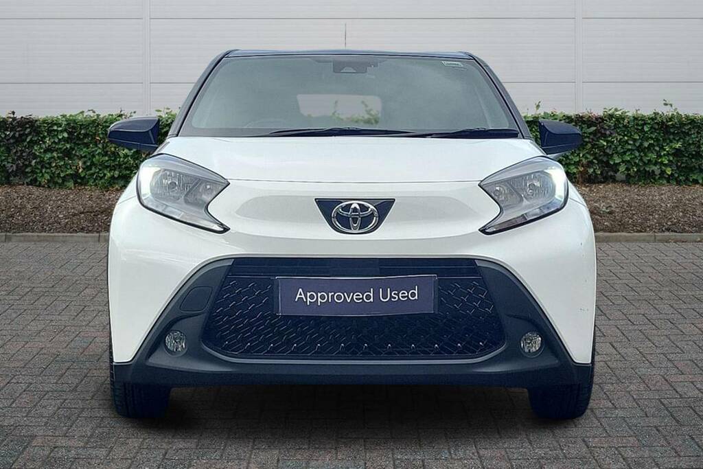 Toyota Aygo X 1.0 Vvt-i Edge KT73BDO White #3