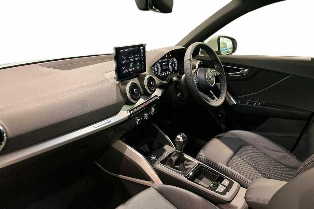 Audi Q2 35 Tfsi S Line White