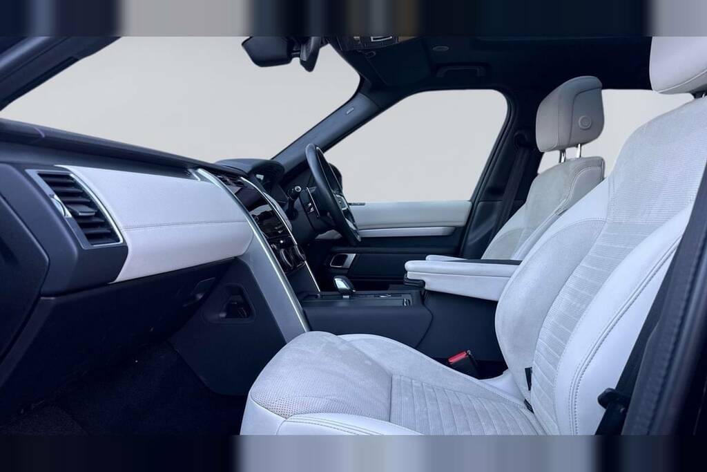 Land Rover Discovery 3.0 D300 R-dynamic Se VO23GTU Black #3