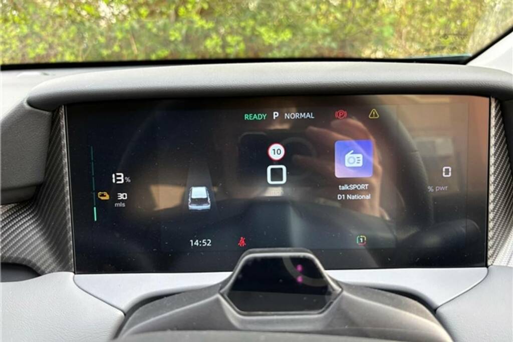 MG MG4 170Kw Premium Long Range 64Kwh KR75ZZJ Green #2