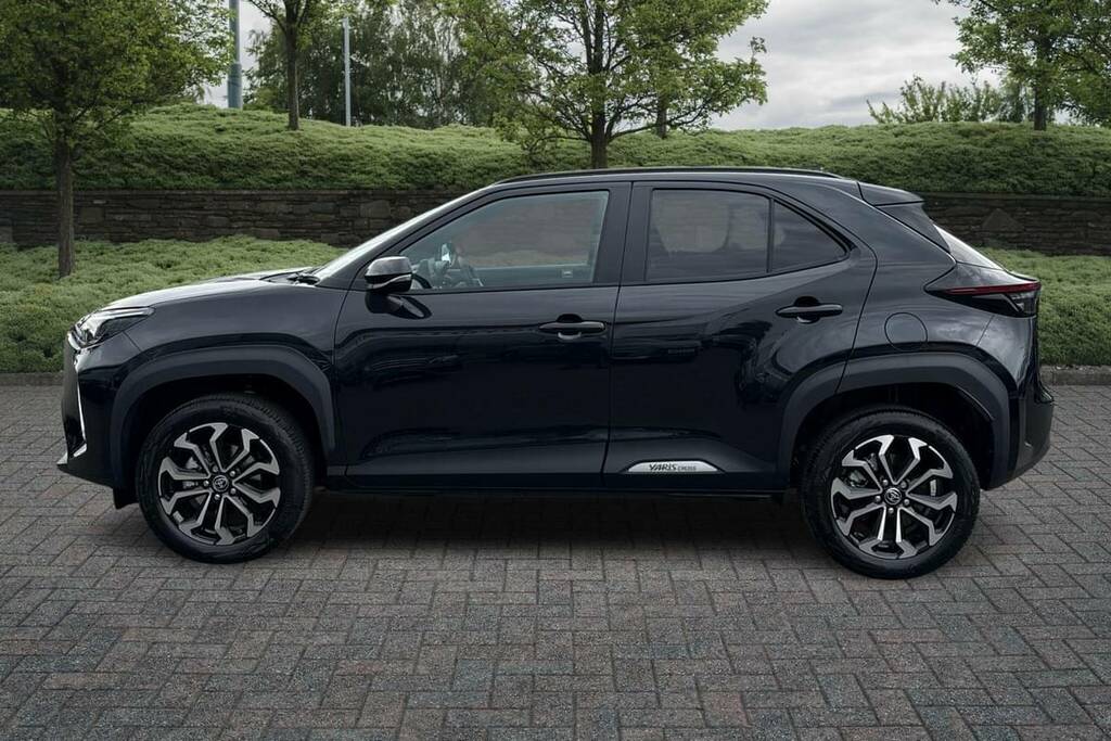 Toyota Yaris Cross 1.5 Hybrid Design Cvt FV75XTP Black #6
