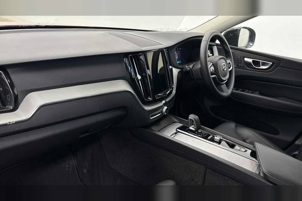 Volvo XC60 2.0 B5p Plus Dark Awd Geartronic CF23OJH Red #6