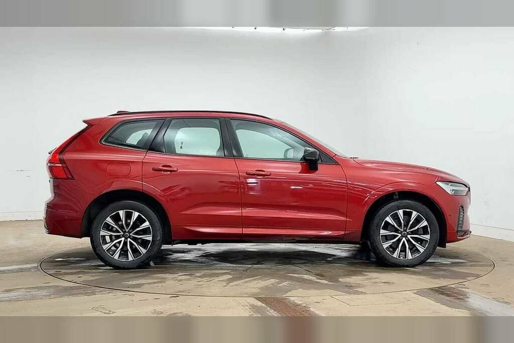 Volvo XC60 2.0 B5p Plus Dark Awd Geartronic CF23OJH Red #2