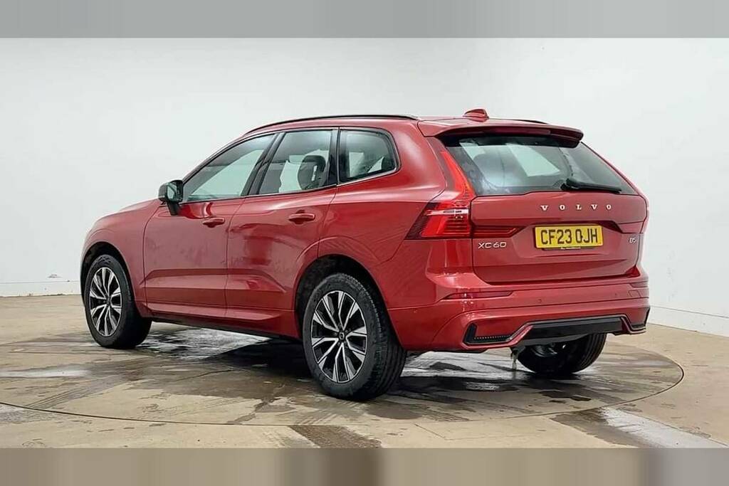 Volvo XC60 2.0 B5p Plus Dark Awd Geartronic CF23OJH Red #3