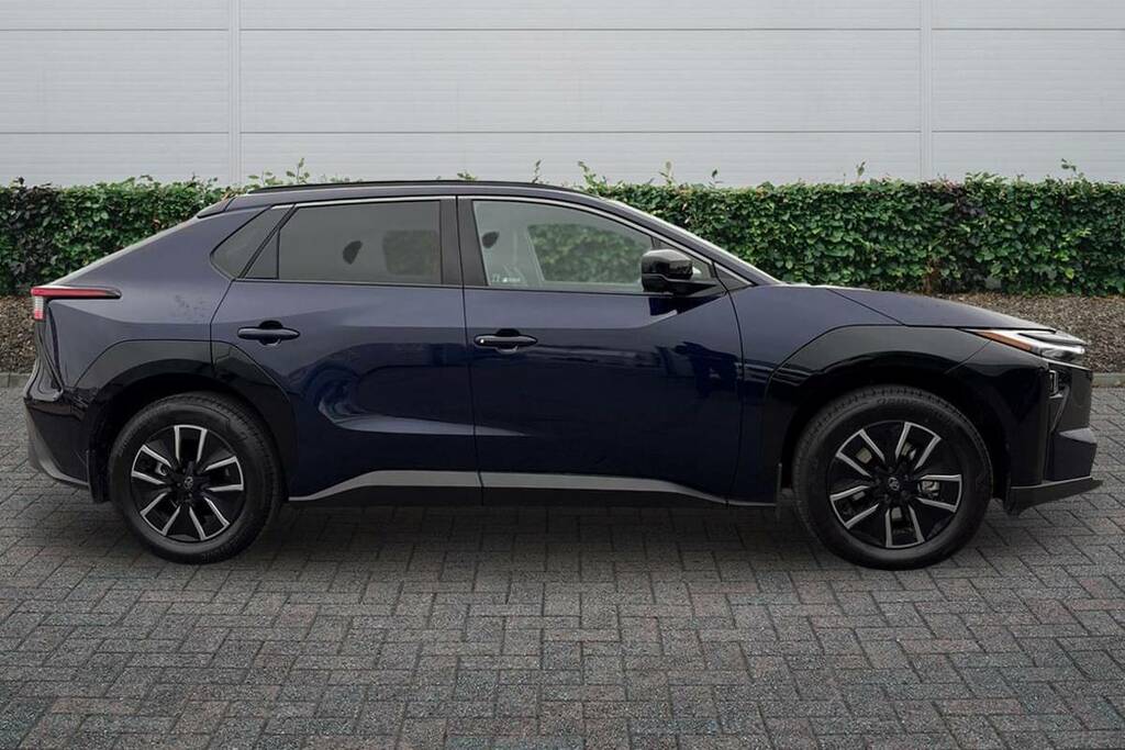 Toyota bZ4X 165Kw Design 73Kwh Blue #5