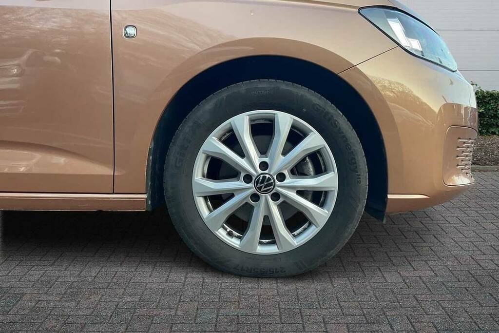 Volkswagen Caddy California Maxi 2.0 Tdi California Maxi Camper Dsg Brown #5