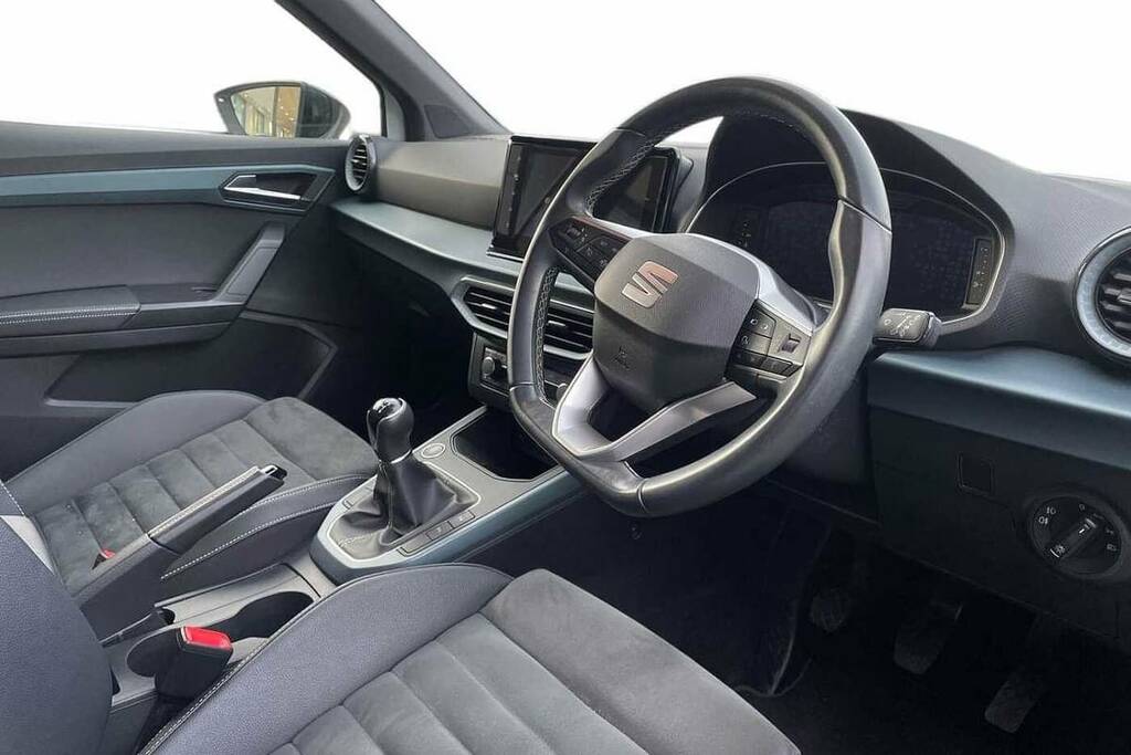 Seat Arona 1.0 Tsi 110 Xperience Lux BV22TTO White #6