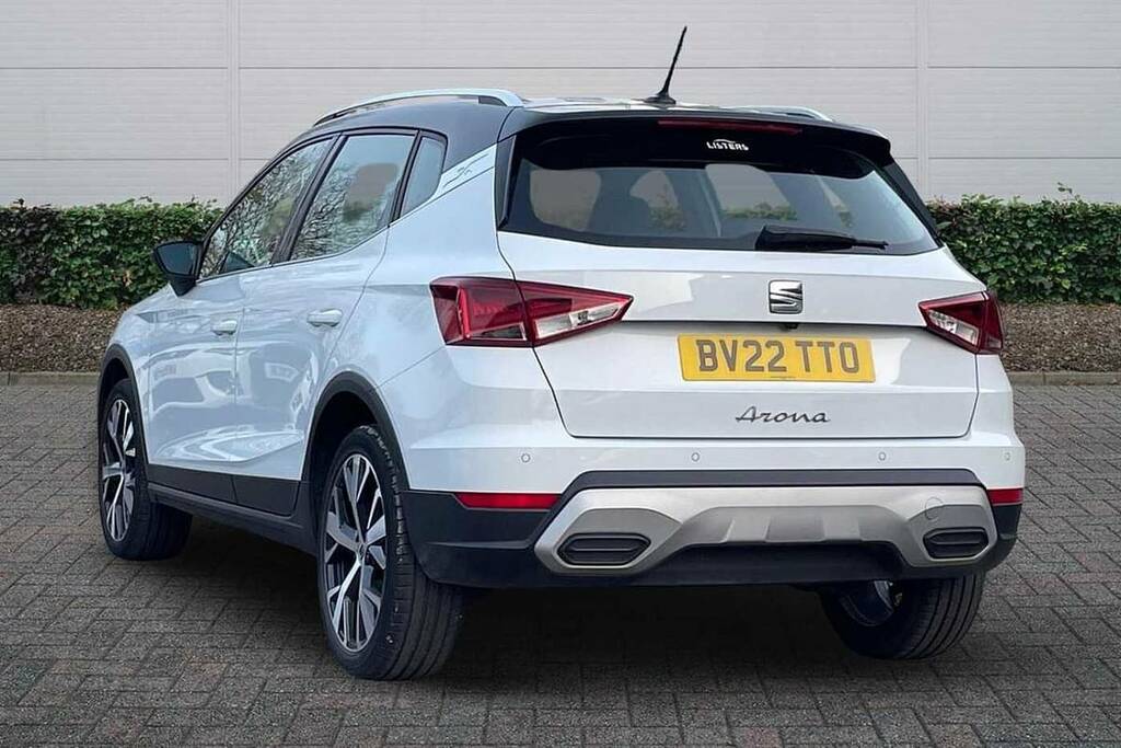 Seat Arona 1.0 Tsi 110 Xperience Lux BV22TTO White #3
