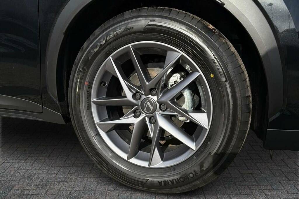 Lexus LBX 1.5 Premium E-cvt BK26KGE #6