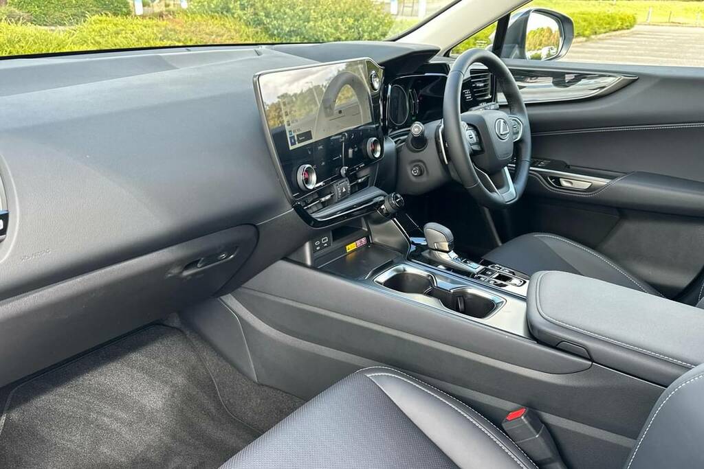 Lexus NX 450H 2.5 Premium E-cvt LL Pro BK75EWO #2