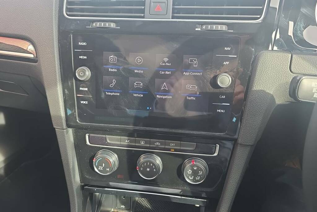 Volkswagen Golf 1.5 Tsi Evo 150 Gt MP19OTC Black #3