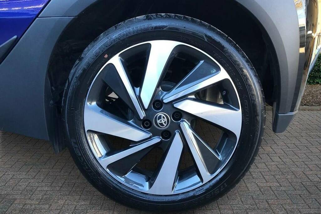 Toyota Aygo X 1.0 Vvt-i Exclusive VK73HRC Blue #6