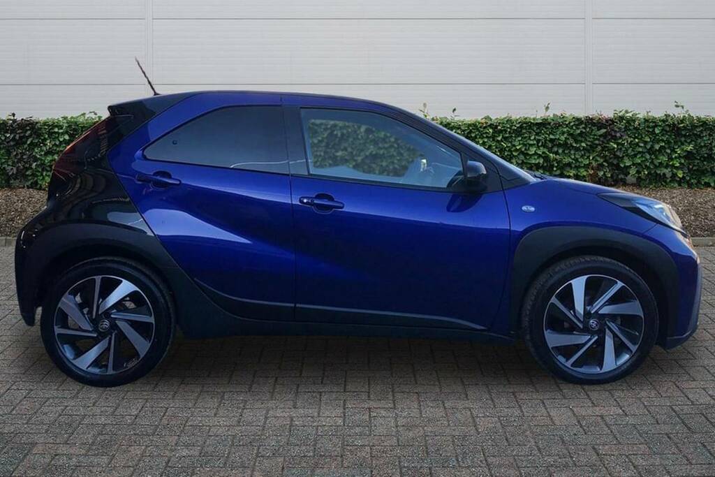 Toyota Aygo X 1.0 Vvt-i Exclusive VK73HRC Blue #5