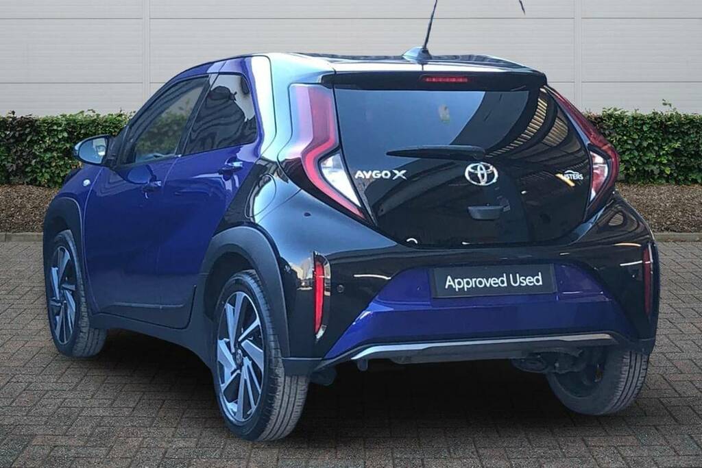 Toyota Aygo X 1.0 Vvt-i Exclusive VK73HRC Blue #2