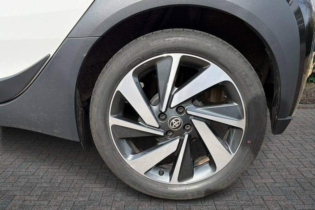 Toyota Aygo X 1.0 Vvt-i Edge Parking BV24MXC White #6