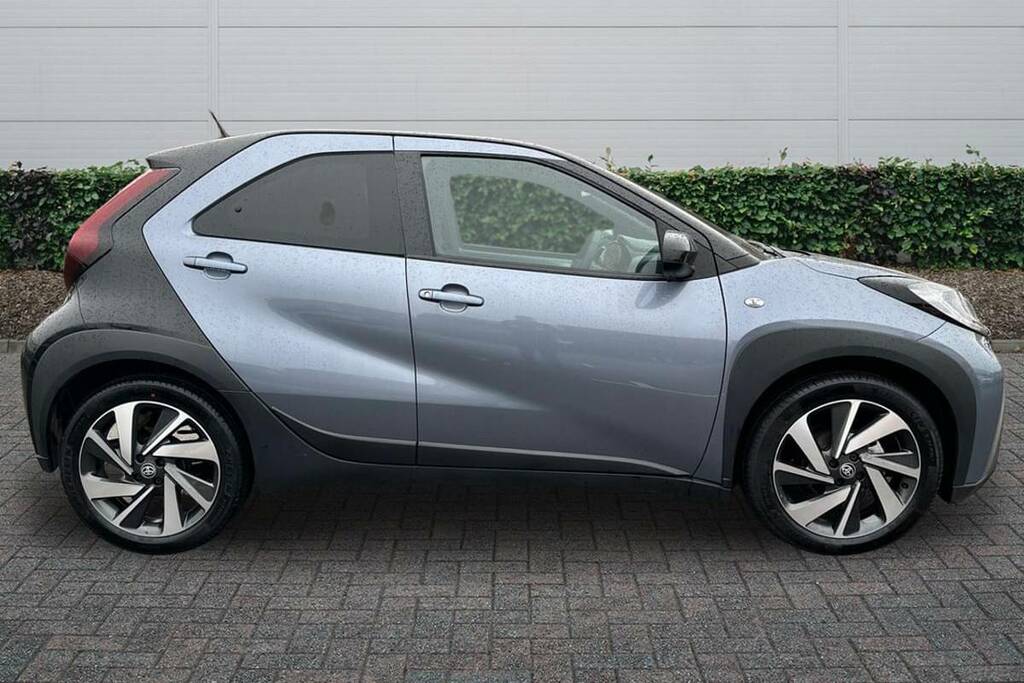 Toyota Aygo X 1.0 Vvt-i Edge BD74XMB Grey #5