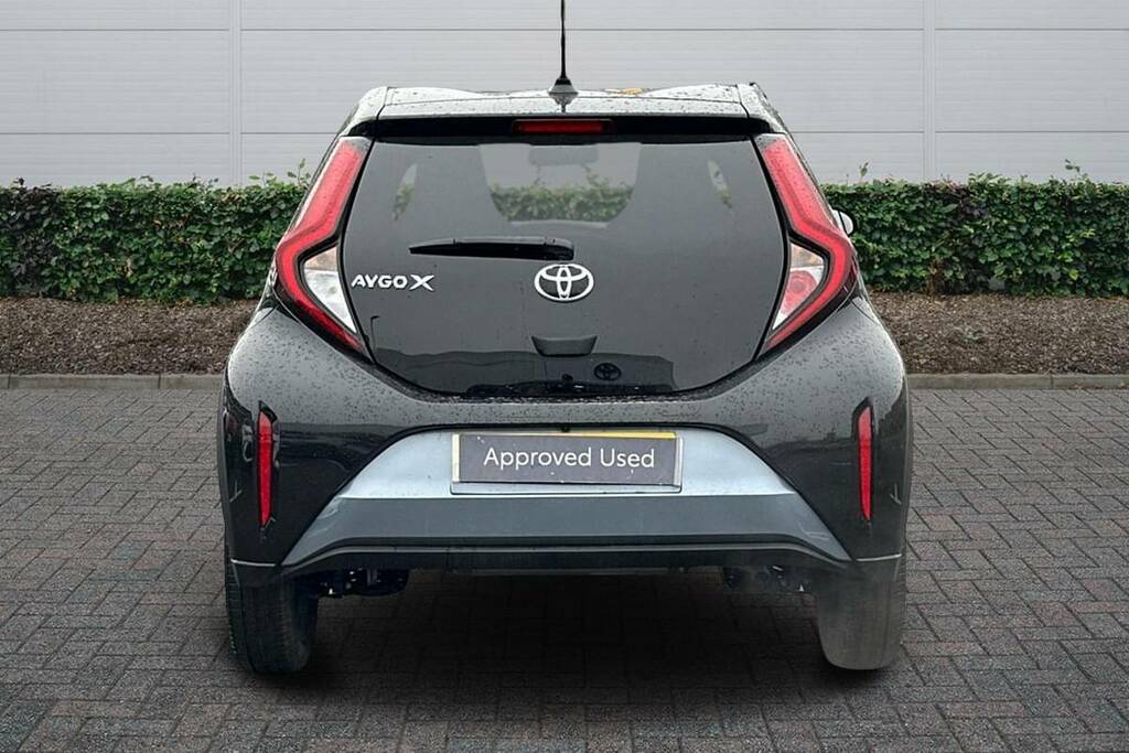 Toyota Aygo X 1.0 Vvt-i Edge BD74XMB Grey #4
