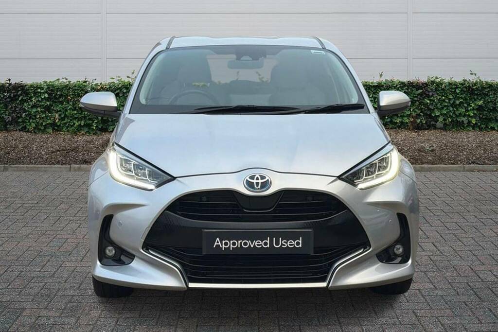 Toyota Yaris 1.5 Hybrid Excel Cvt FP72VYO Silver #3