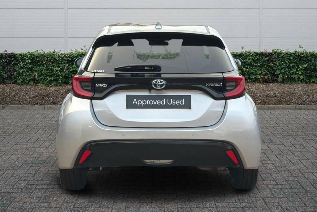 Toyota Yaris 1.5 Hybrid Excel Cvt FP72VYO Silver #4