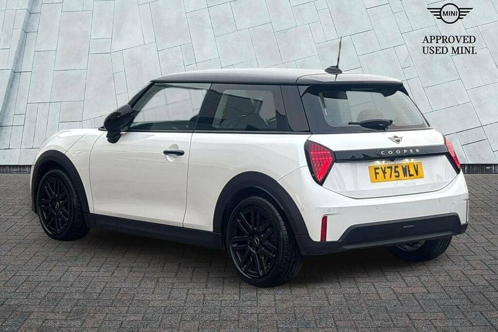 Mini Hatch 1.5 C Classic FY75WLV White #2