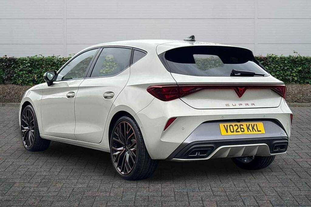 Cupra Leon 1.5 Etsi 150 V3 Dsg VO26KKL Grey #3