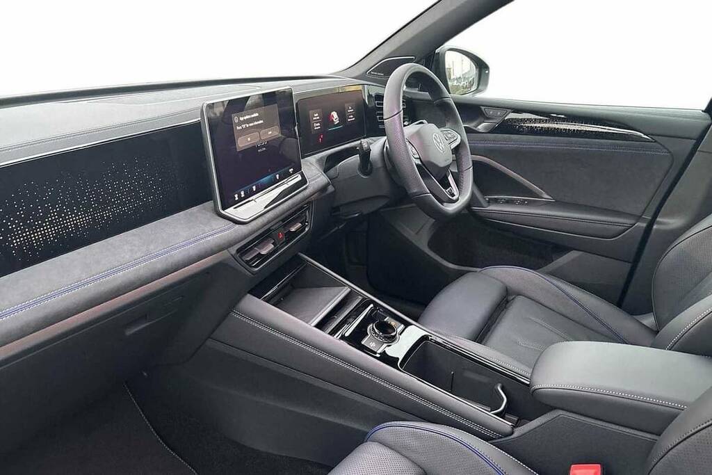 Volkswagen Tiguan 2.0 Tdi R-line Dsg BV26VZZ Black #2