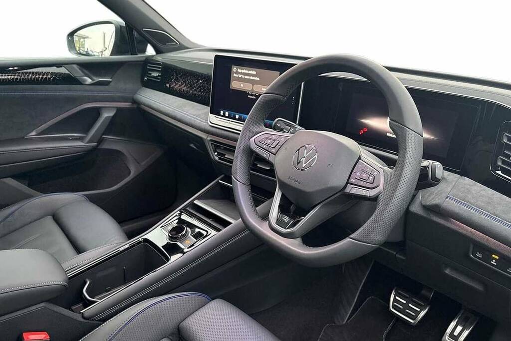 Volkswagen Tiguan 2.0 Tdi R-line Dsg BV26VZZ Black #6