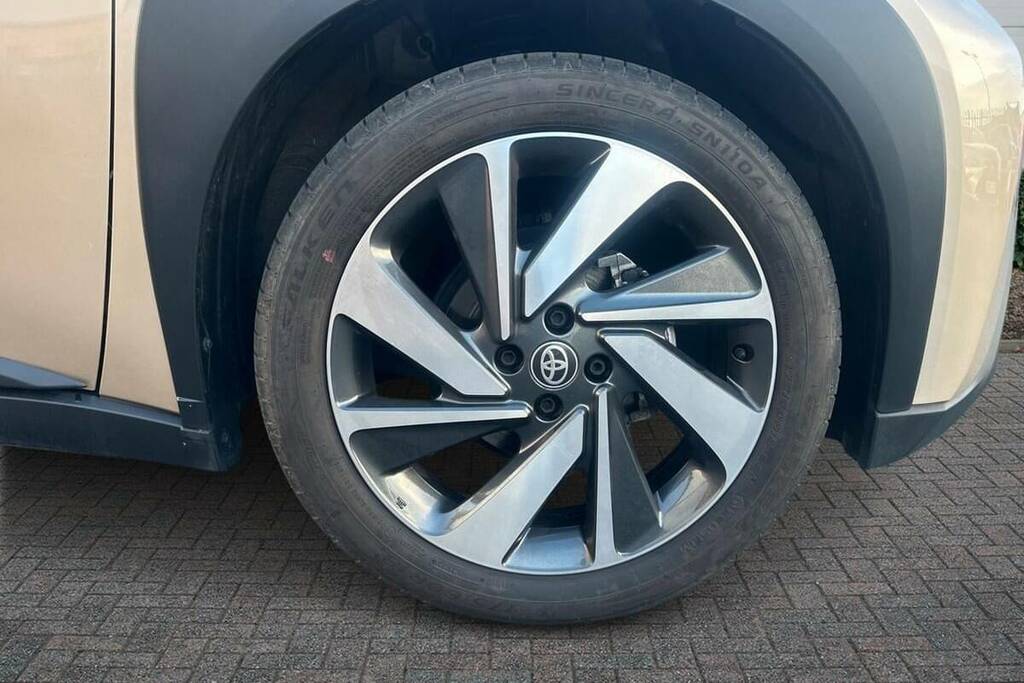 Toyota Aygo X 1.0 Vvt-i Exclusive Beige #6