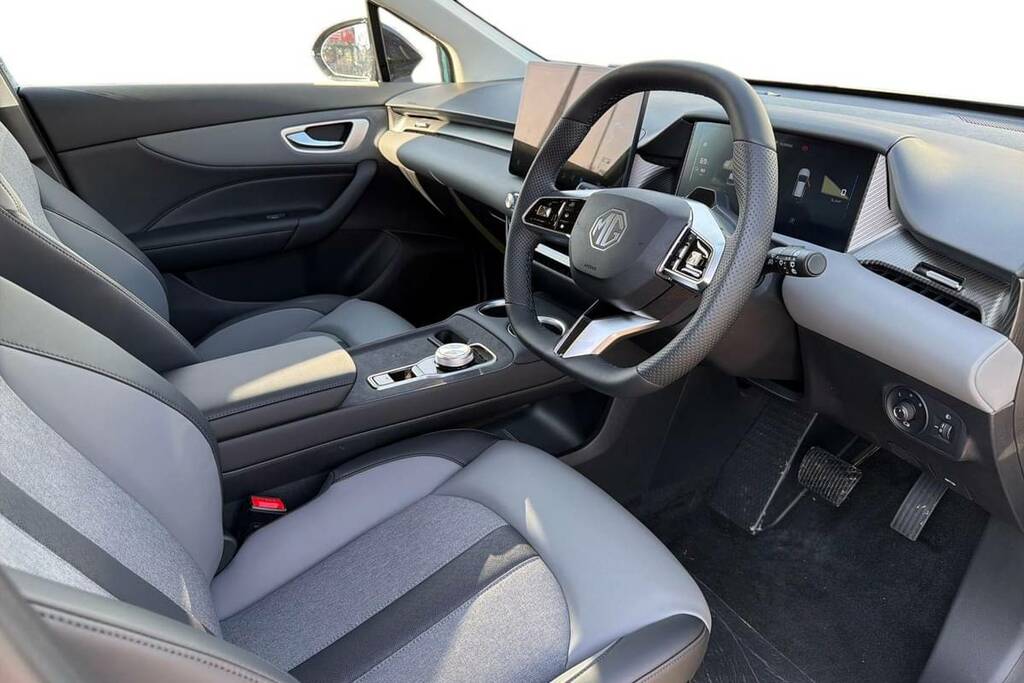 MG MG4 170Kw Premium Long Range 64Kwh BN26KFX Green #4