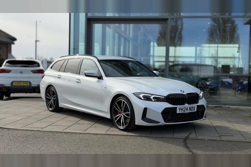 BMW 3 Series 320D Mht M Sport Step White
