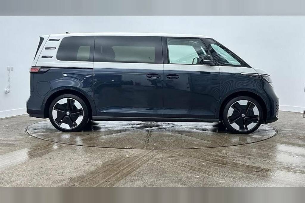 Volkswagen ID.Buzz 210Kw Style Pro 86Kwh Lwb 7 Seat Blue #4