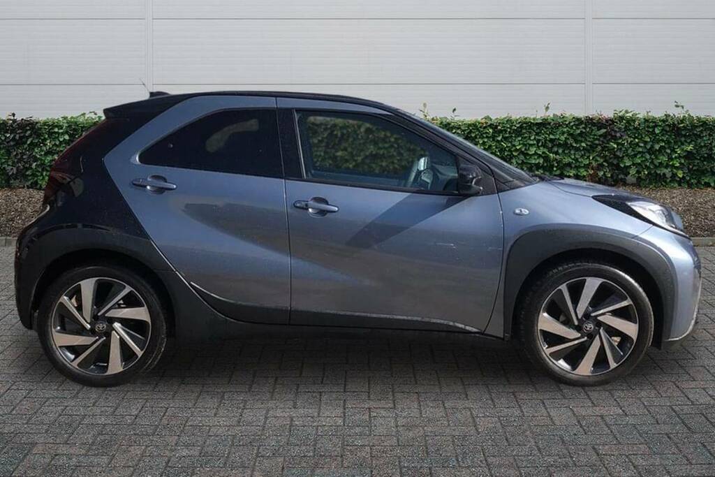 Toyota Aygo X 1.0 Vvt-i Exclusive Canvas VU24ULX #4