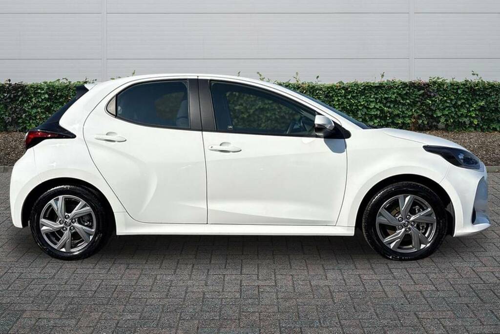 Toyota Yaris 1.5 Hybrid Icon Cvt WM74AAV White #4