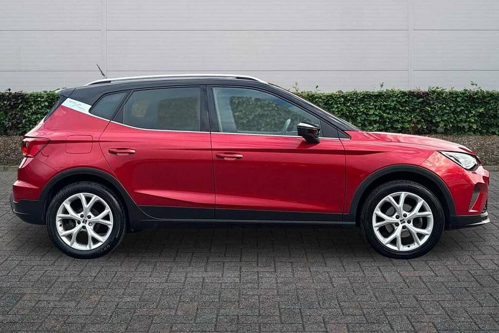 Seat Arona 1.0 Tsi 110 Fr VE23FPO Red #4