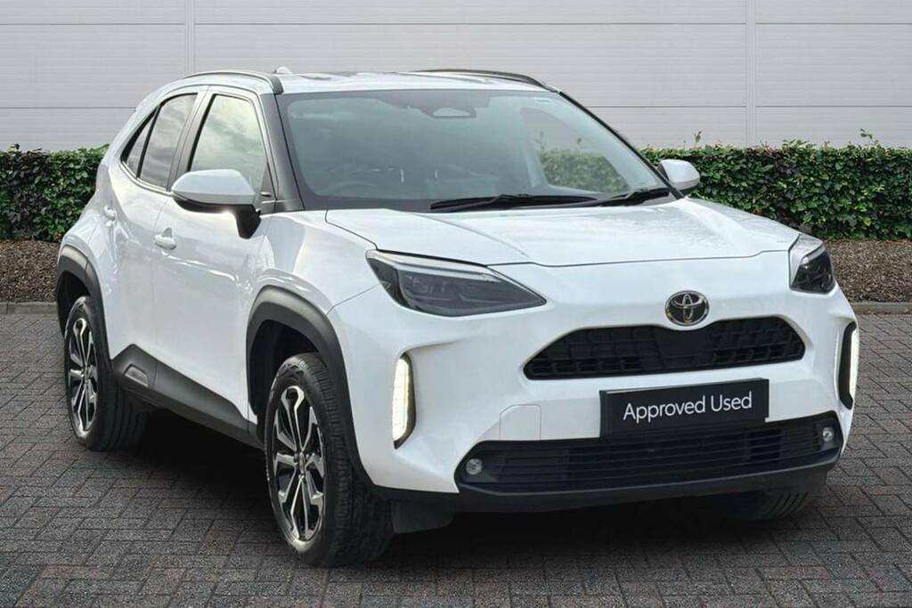 Toyota Yaris Cross 1.5 Hybrid Design Cvt White