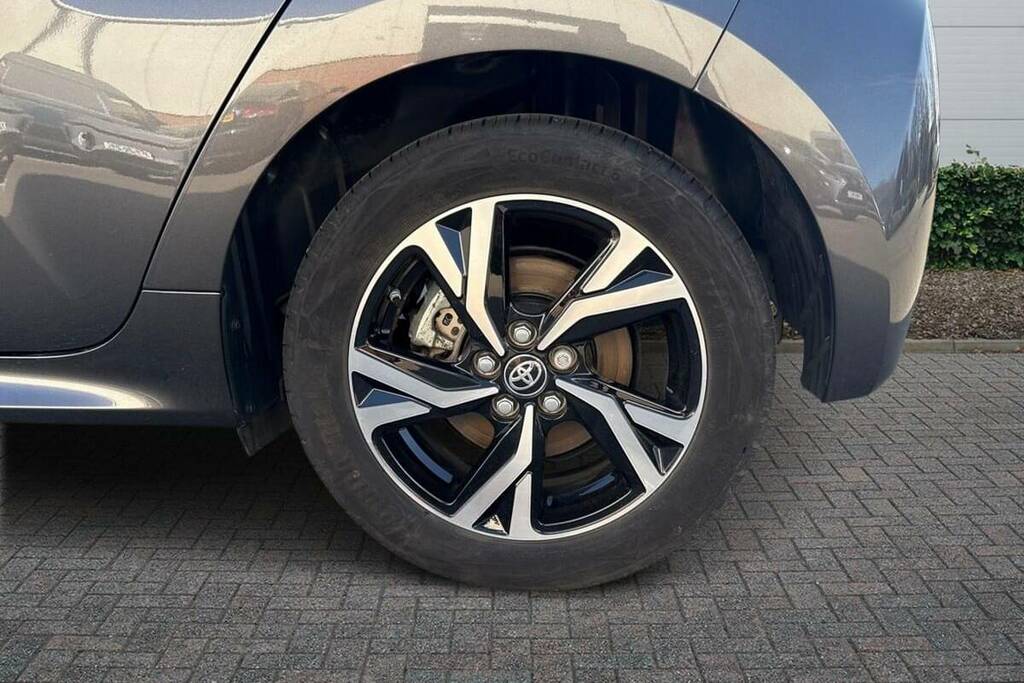 Toyota Yaris 1.5 Hybrid Design Cvt BJ74YJK Grey #6