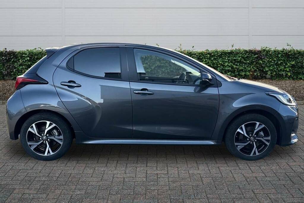 Toyota Yaris 1.5 Hybrid Design Cvt BJ74YJK Grey #5