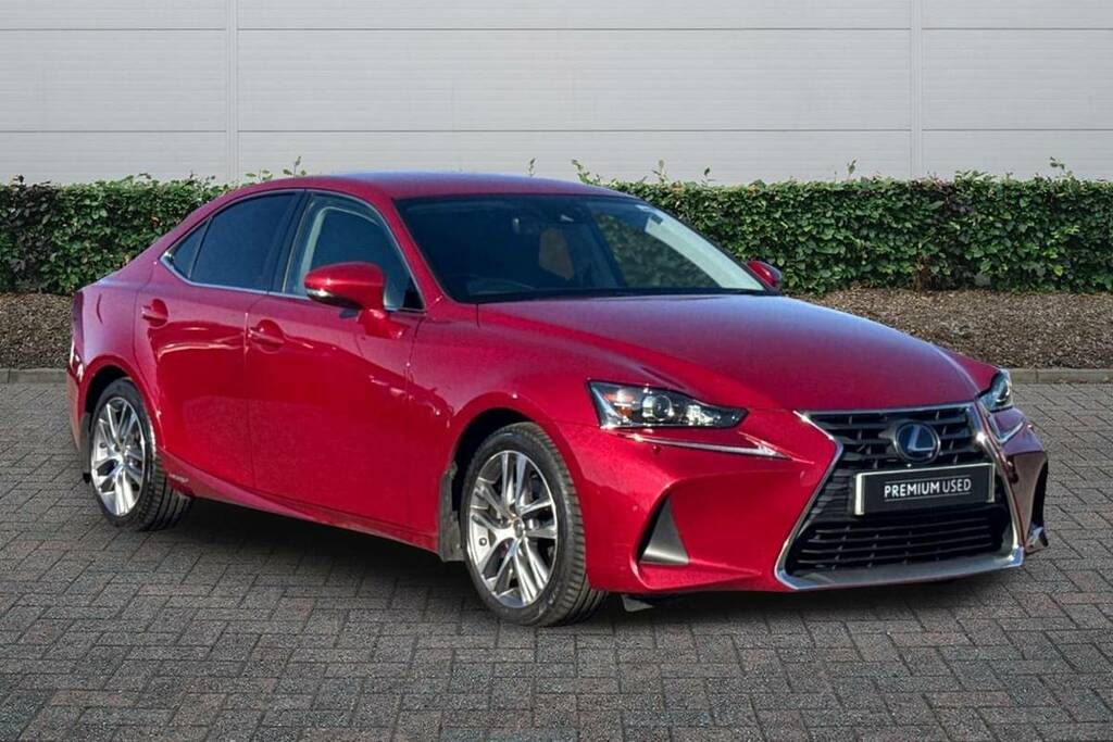 Lexus IS 300H Advance Cvt Premium Navigation Red