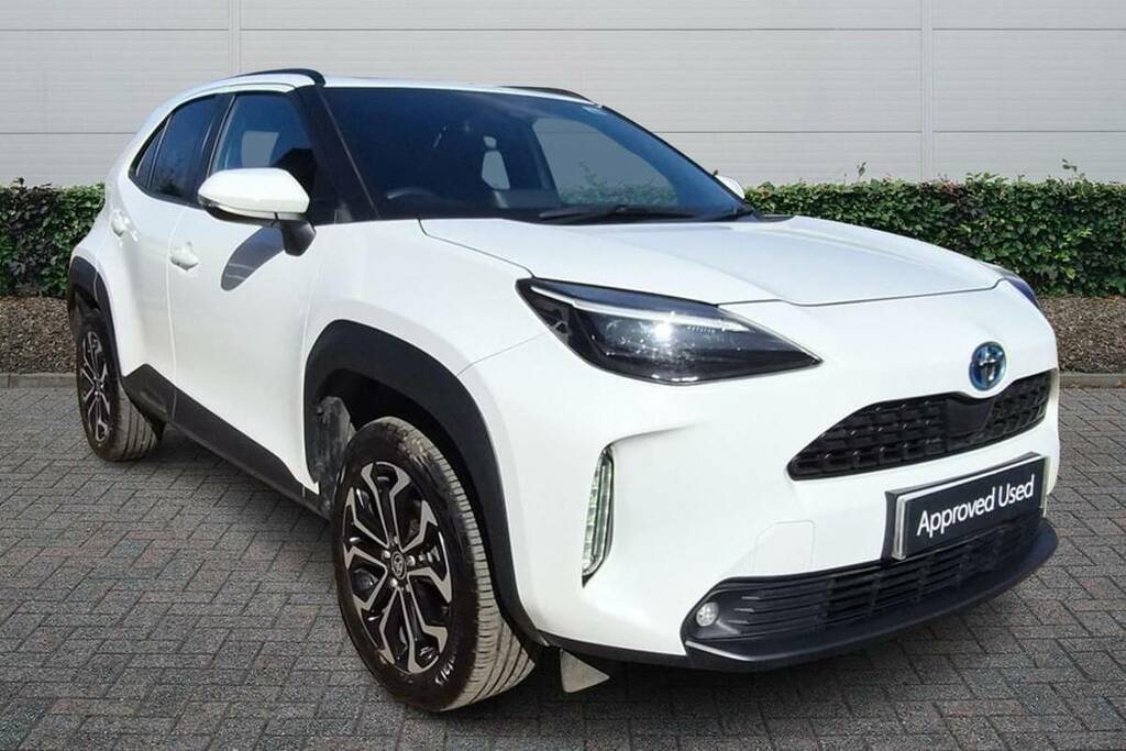 Toyota Yaris Cross 1.5 Hybrid Design Cvt White