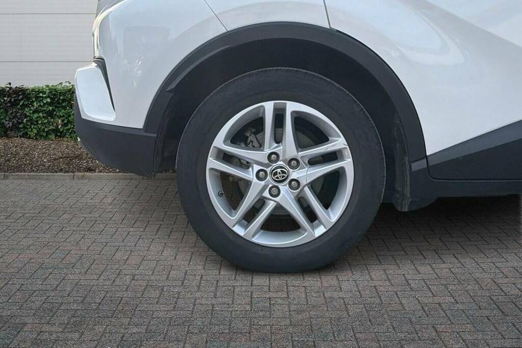 Toyota C-Hr 1.8 Hybrid Icon Cvt BF72RLU White #6