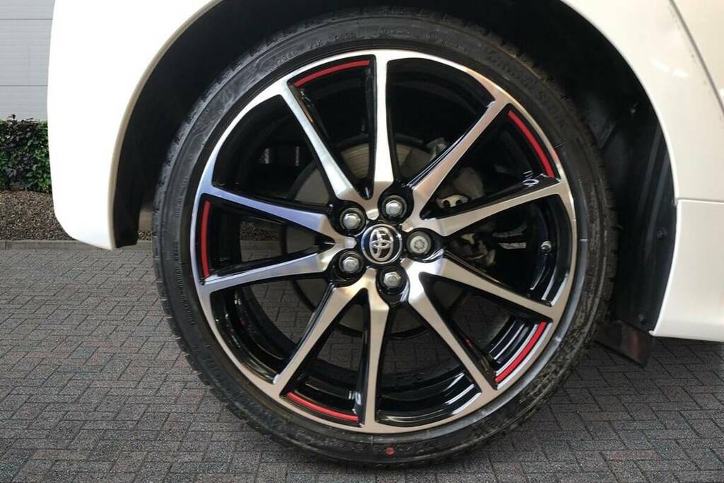 Toyota Yaris 1.5 Hybrid Gr Sport Cvt VK23RNE White #6