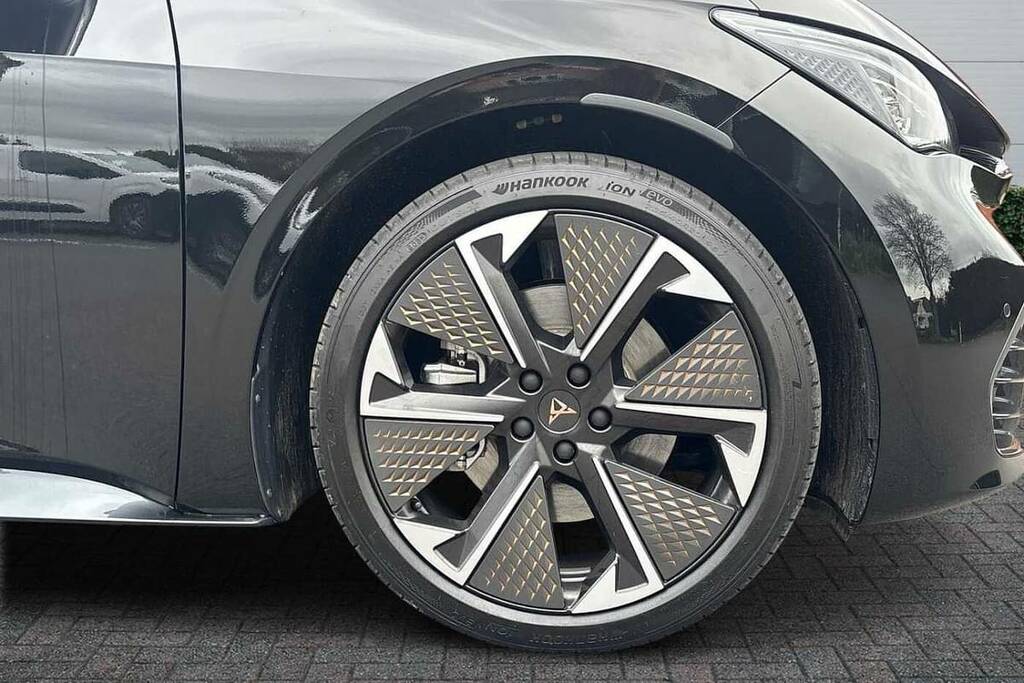 Cupra Born 170Kw E-boost V3 79Kwh Black #5