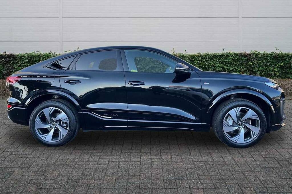 Audi Q6 E-Tron 185Kw 83Kwh Sport Black #4