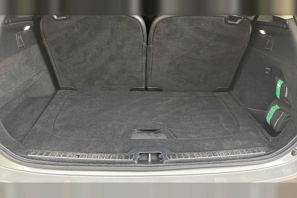 Volvo XC90 2.0 B5p Ultimate Dark Awd Geartronic Silver #5