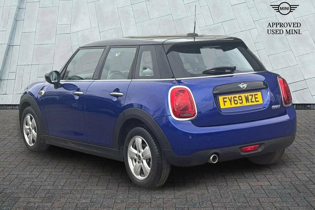Mini Hatch 1.5 Cooper Classic II FY69WZE Blue #2