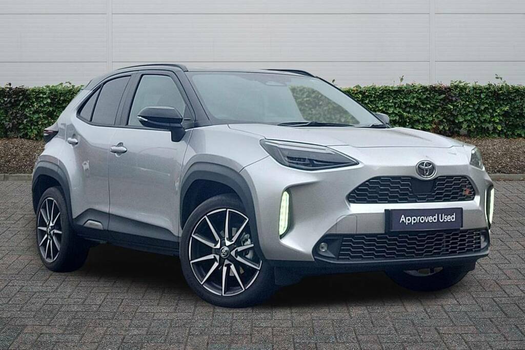 Toyota Yaris Cross 1.5 Hybrid 130 Gr Sport Cvt Silver