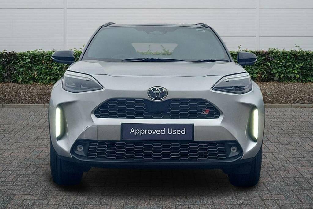 Toyota Yaris Cross 1.5 Hybrid 130 Gr Sport Cvt KP75YZZ Silver #3
